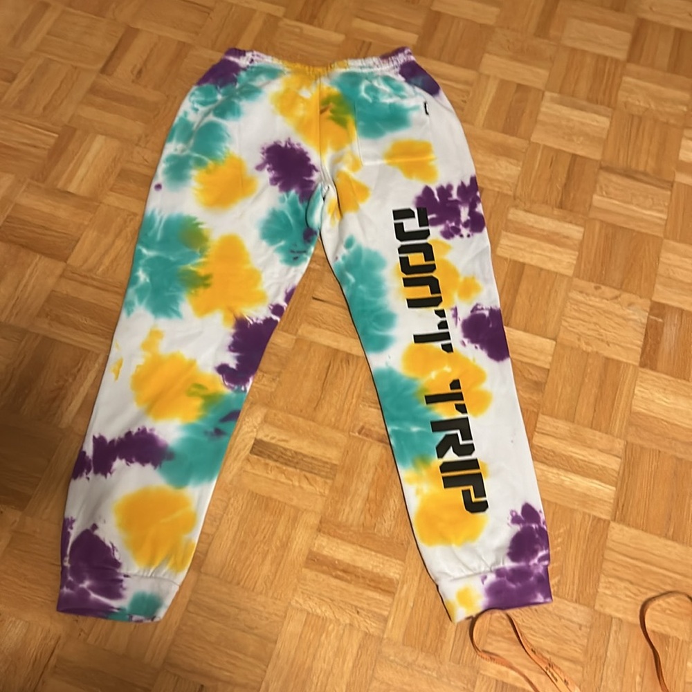 DGK - Picture 6 of 12